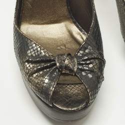 مملوكة مسبقًا Stuart Weitzman Size 38 Metallic Snakeskin Embossed Leather Knot Slingback Peep Toe Pumps
