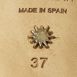 مملوكة مسبقًا Stuart Weitzman Nudistsong Size 37 Silver Texture Suede Ankle Strap Sandals