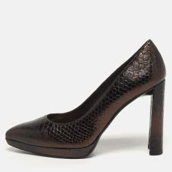 مملوكة مسبقًا Stuart Weitzman Size 38.5 Bronze Python Embossed Leather Platform Pumps