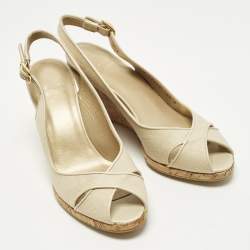 مملوكة مسبقًا Stuart Weitzman Size 37 Beige Canvas Peep Toe Slingback Pumps