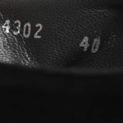 مملوكة مسبقًا حذاء كعب عالي ستيوارت وايتزمان أسود سويدي بحزام خلفي مقاس 40