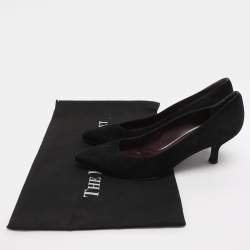 مملوكة مسبقًا Stuart Weitzman Size 39.5 Black Suede Pumps