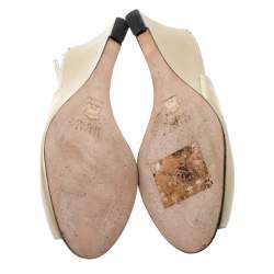 Stuart Weitzman Metallic Gold Leather Peep Toe Wedge Sandals Size 37