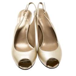 Stuart Weitzman Metallic Gold Leather Peep Toe Wedge Sandals Size 37