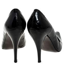 Stuart Weitzman Black Croc Embossed Patent Leather Pointed Toe Pumps Size 37.5