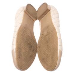 Stuart Weitzman Beige Quilted Leather And Patent Cap Toe Scrunch Ballet Flat Size 38.5