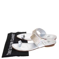 Pre Owned Stuart Weitzman Silver Leather Crystal Embellished Toe Ring Flats Size 37.5