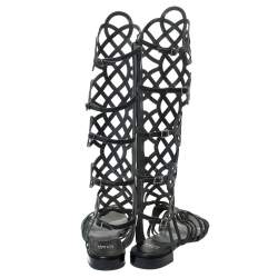Pre Owned Stuart Weitzman Black Leather Aphrodite Gladiator Flat Sandals Size 38.5 