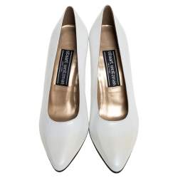 Pre Owned Stuart Weitzman White Leather Vintage Bella Pumps Size 38