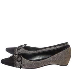   Stuart Weitzman Black Glitter Fabric And Suede Bow Pointed Cap Toe Ballet Flats Size 38.5