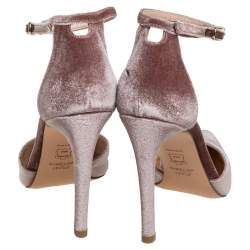 مملوكة مسبقًا صندل ستيوارت وايتزمان سير كاحل قطيفة وردي مقاس 36