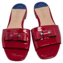 Stuart Weitzman Fuchsia Patent Leather Flat Slide Sandals Size 41