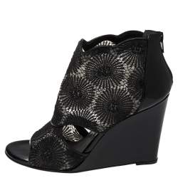 Pre Owned Stuart Weitzman Black Lace And Patent Leather Wedge Ankle Boots Size 38.5