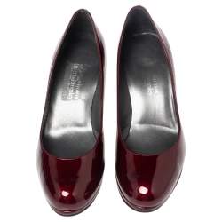 Stuart Weitzman Burgundy Patent Leather Round Toe Pumps Size 37