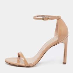 مملوكة مسبقًا صندل ستيوارت وايتزمان نوديستونغ جلد بيج لامع بحزا م للكاحل مقاس 35.5