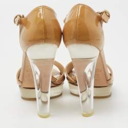 Stuart Weitzman Beige Patent T Strap Sandals  Size 38