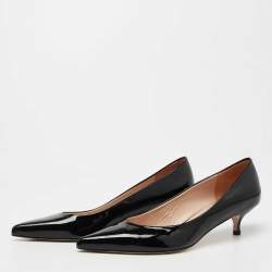 Stuart Weitzman Black Patent Leather Pointed Toe Pumps Size 38.5