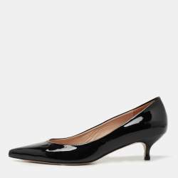 Stuart Weitzman Black Patent Leather Pointed Toe Pumps Size 38.5