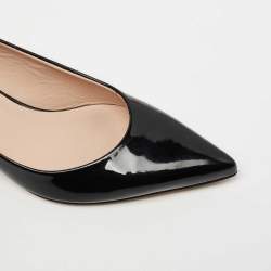 Stuart Weitzman Black Patent Leather Pointed Toe Pumps Size 38.5