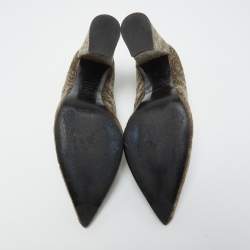Pre Owned Stuart Weitzman Olive Green Textured Velvet Block Heel Pumps Size 37