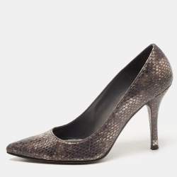 stuart weitzman snakeskin pumps