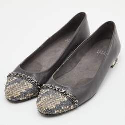 Stuart Weitzman Grey/Beige Leather and Snakeskin Embossed Leather Chain Detail Ballet Flats Size 38.5