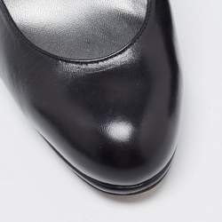 Pre Owned Stuart Weitzman Black Leather Platform Pumps Size 38.5