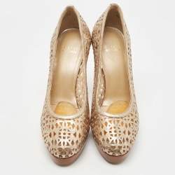 Pre Owned Stuart Weitzman Metallic Gold Leather Nudotcomer Lazer Cut Cork Pumps Size 40