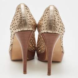 Pre Owned Stuart Weitzman Metallic Gold Leather Nudotcomer Lazer Cut Cork Pumps Size 40