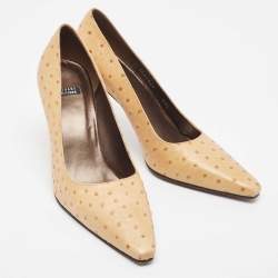 Stuart Weitzman Beige  Ostrich Leather Pointed Toe Pumps Size 40.5