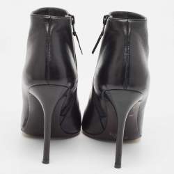 Stuart Weitzman Black Leather Ankle Length Pointed Toe Booties Size 39.5