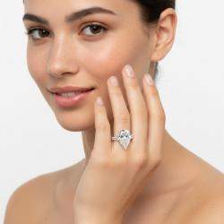 Pre Owned 11.00 cts Pear Cut and Trapezoid Lab Grown Diamond 18k White Gold Ring Size 51