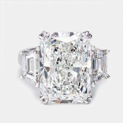 Pre Owned 14.00 cts Radiant Cut and Trapezoid Lab Grown Diamond 18k White Gold Ring Size 54