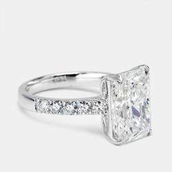 Pre Owned 5.50 cts Radiant and Round Lab Grown Diamond 18k White Gold Ring Size 53