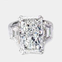 Pre Owned 17.00 cts Radiant Cut and Trapezoid Lab Grown Diamond 18k White Gold Ring Size 54