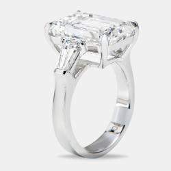 Pre Owned 10.00 cts Emerald Cut and Trapezoid Lab Grown Diamond 18k White Gold Ring Size 53