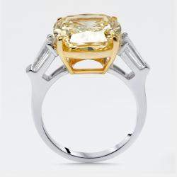 Pre Owned 9.22 cts Fancy Yellow Cushion, Trapezoid Lab Grown Diamonds 18k Two Tone Gold Ring Size 53
