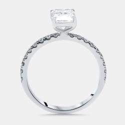 Pre Owned خاتم ألماس مُصنع مخبرياً بوزن 1.95 قيراط وقص مشع من الذهب الأبيض عيار 18 بمقاس 54.