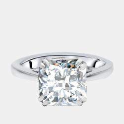 مملوكة مسبقًا 5.05 cts Cushion Lab Grown Diamond 18K White Gold Ring Size 55