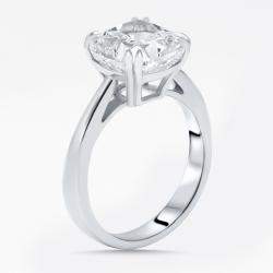 مملوكة مسبقًا 5.05 cts Cushion Lab Grown Diamond 18K White Gold Ring Size 55