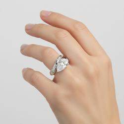 Pre Owned 3.2 cts Pear, Round Lab Grown Diamonds 18k White Gold Ring Size 52