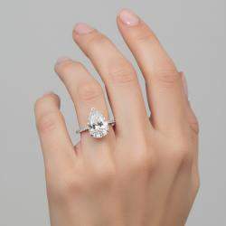 مملوكة مسبقًا 4.5 cts Pear, Round Lab Grown Diamonds 18k White Gold Ring Size 54