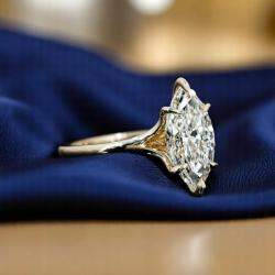 مملوكة مسبقًا 2.00 cts Marquise Lab Grown Diamond 14k yellow Gold Wedding Ring Size 52