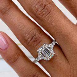 Pre Owned 2.4 cts Lab Grown Emerald Diamond 14k White Gold Engagement Ring Size 52