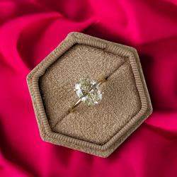 Pre Owned 3 cts Oval Lab Grown Diamond Wedding Ring 14k Multi Tone Size 7