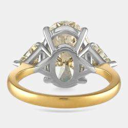 Pre Owned خاتم زفاف من الماس المصنع في المختبر بقصة بيضاوية بوزن 5.9 قيراط من الذهب متعدد الألوان عيار 14.