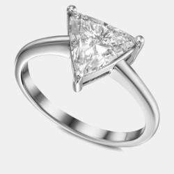 Pre Owned خاتم ألماس مُصنَّع في المختبر بشكل مثلث 1.5 قيراط من الذهب الأبيض عيار 14 لحجم 52.