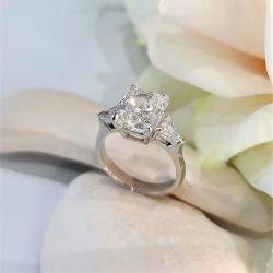 Pre Owned 3.4 cts Radiant Lab Grown Diamond 14k White Gold Engagement Ring Size 52