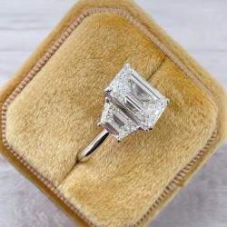 Pre Owned 6.80 cts Lab Grown Emerald Diamond 18k White Gold Wedding Ring Size 52