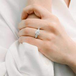 Pre Owned 1.9 cts Round Lab Grown Diamond 18k White Gold Engagement Ring Size 52